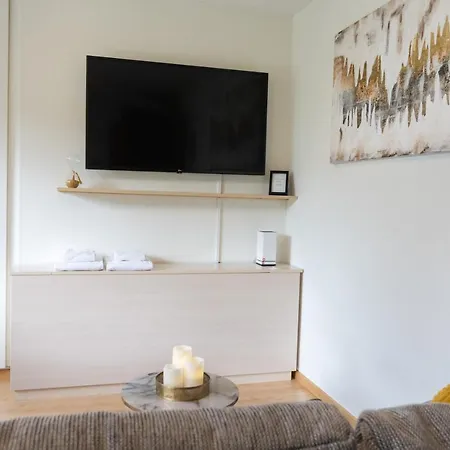 Lejlighed In Mit Parkplatz *